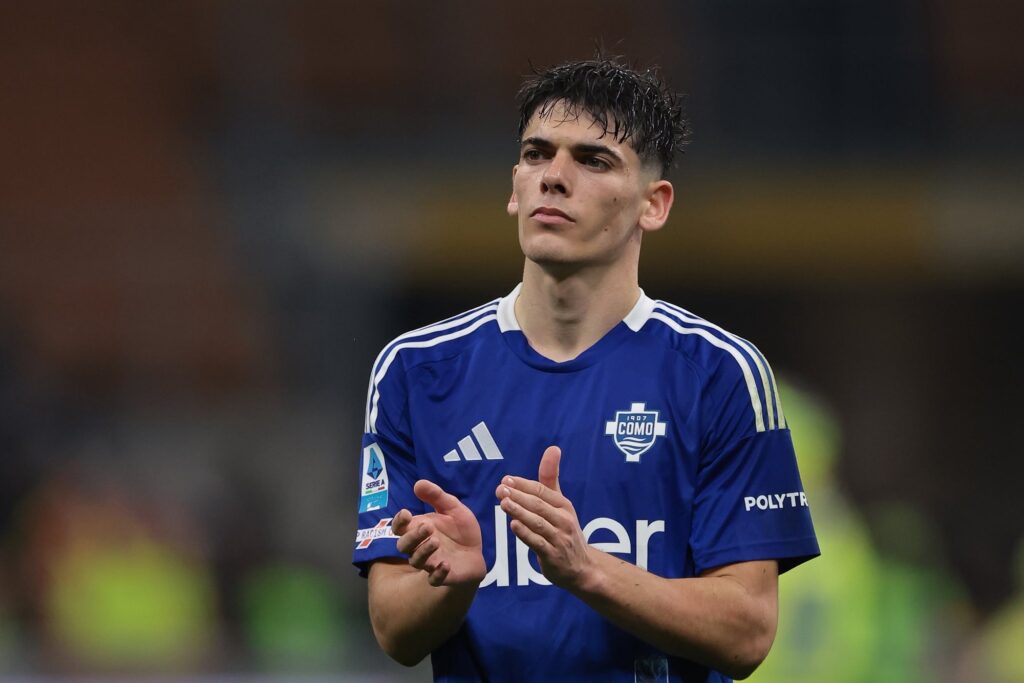 Como Finalize Alex Valle Permanent Transfer from Barcelona