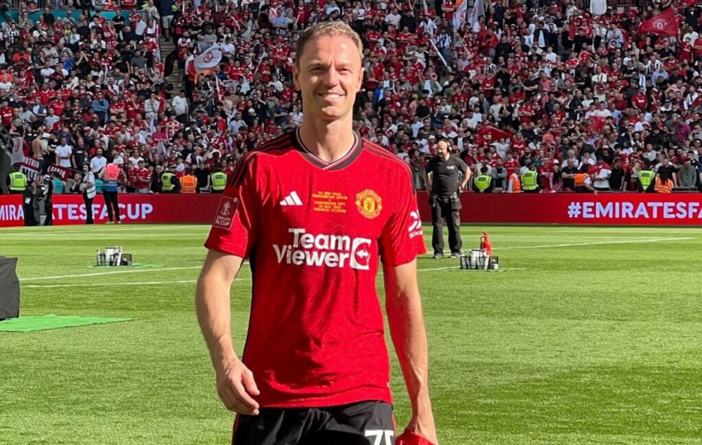 Official: Jonny Evans Retires from Professional Football!